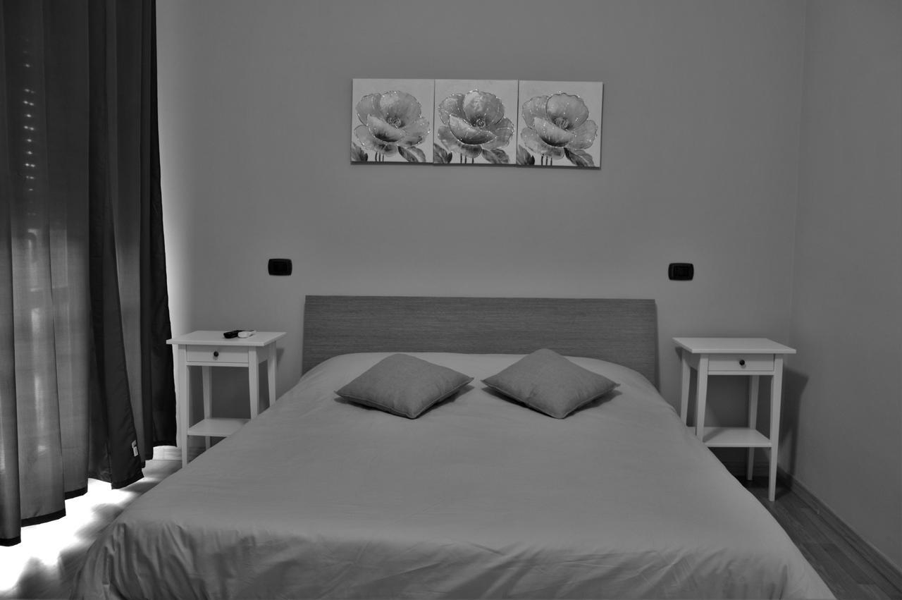 Iris Inn Σαλέρνο Εξωτερικό φωτογραφία